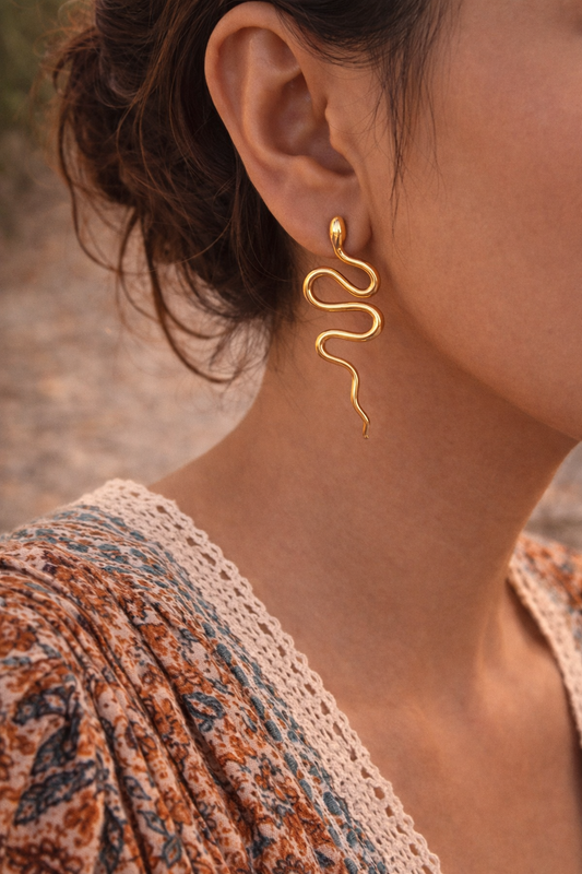 Renenute Snake Spiral Dangle