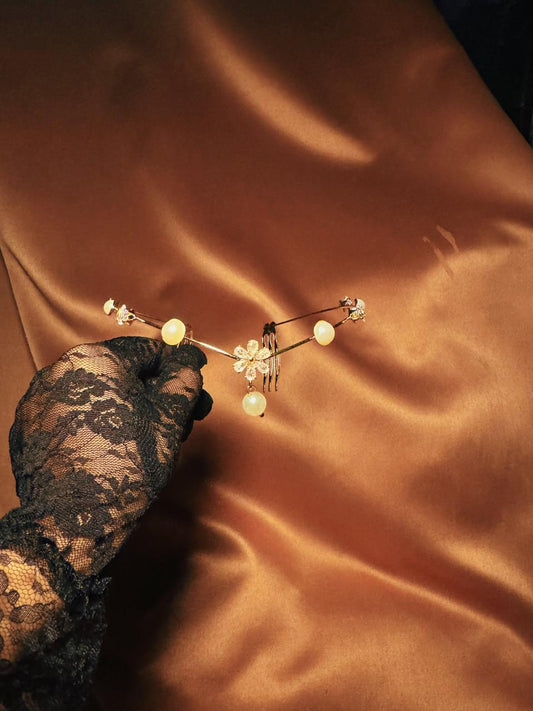 Vireya Crystal Hair Crown