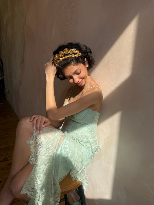 Field of Roses Garland