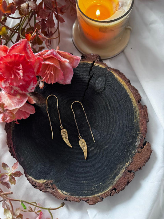 Feather Sui Dagha Earrings