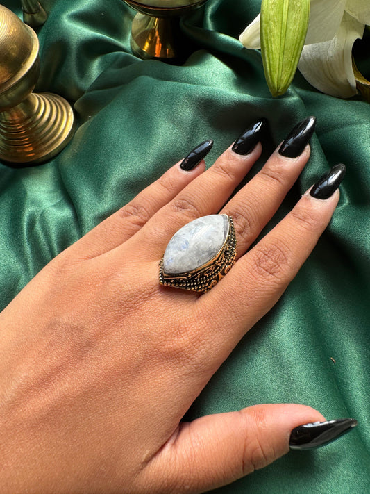 Moonstone Vanki Ring