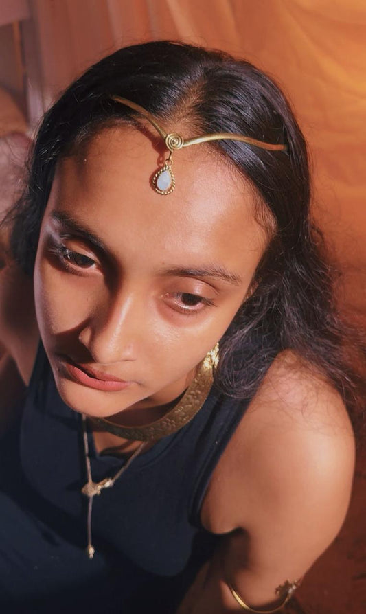 Moonstone Cleopatra Head Gear