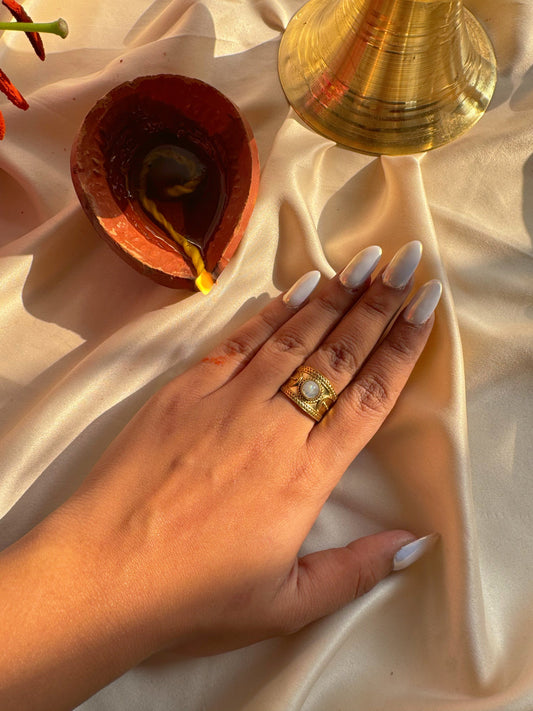 Lunar Eclipse Ring