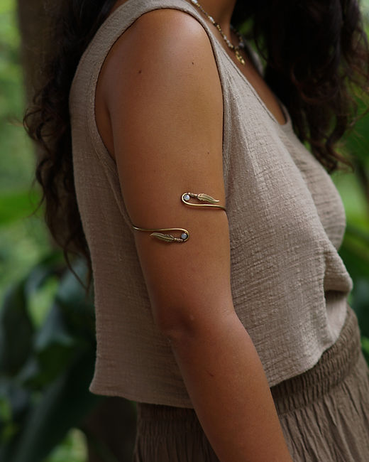 Leaf Armcuff