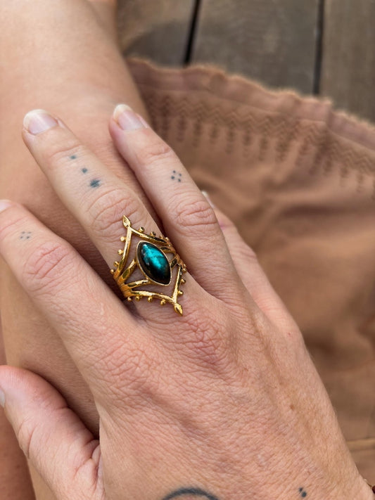Labradorite Jyoti Ring