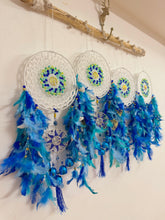 Load image into Gallery viewer, Dreamcatcher All Eyed Windchime
