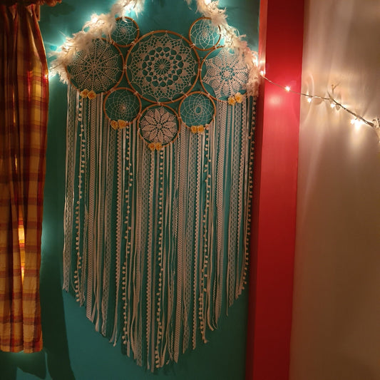 White Small Cluster Dreamcatcher