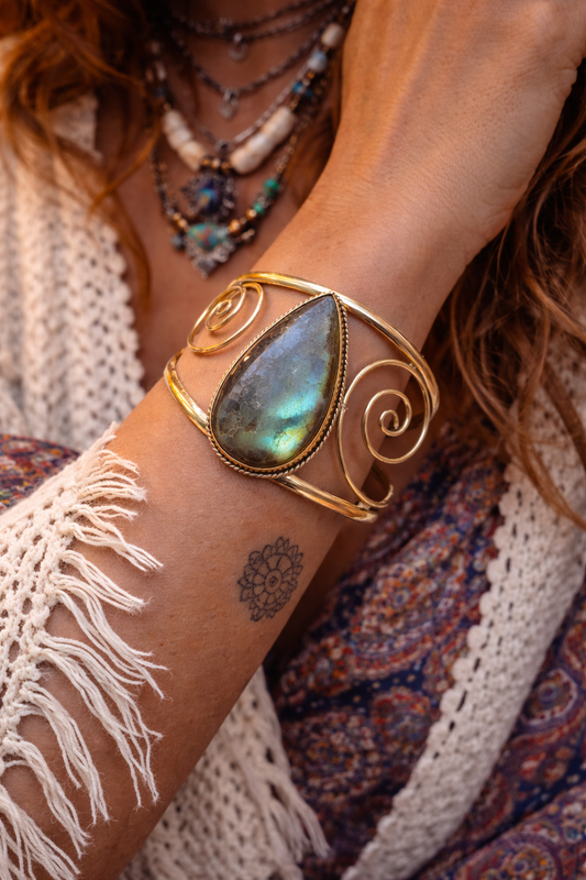 Moonfire Labradorite Cuff