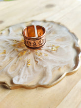 Load image into Gallery viewer, 7 Chakras Copper Ring
