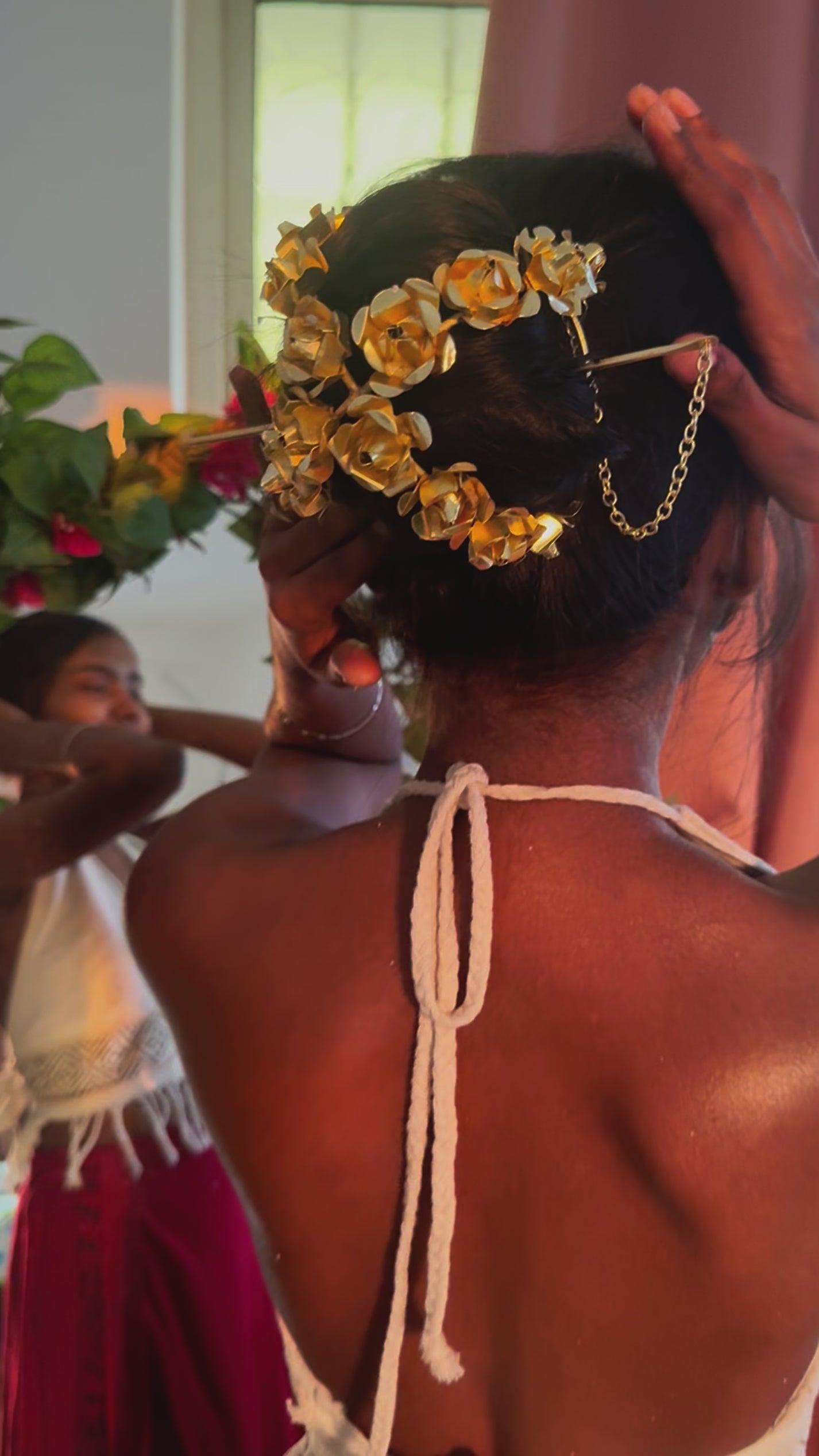 Rosa Bloom Hair Cage Bun