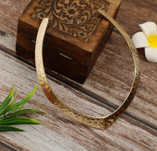 Goddess Choker