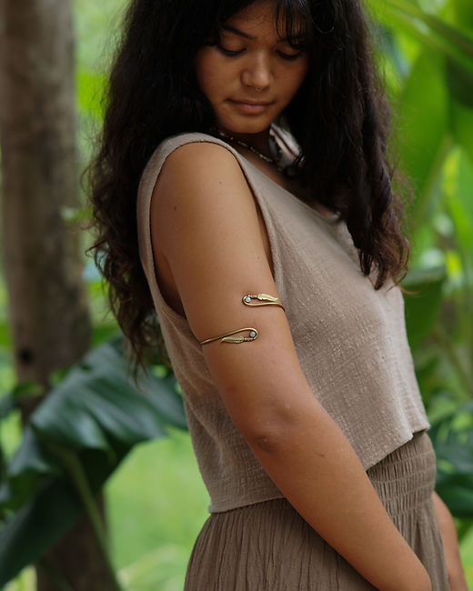 Leaf Armcuff
