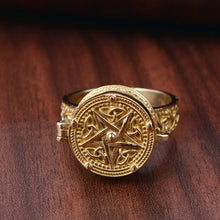 Load image into Gallery viewer, Celtic Star Ring
