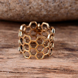 Honey Comb With Bee Ring