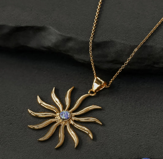 Solaris Necklace