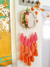 Load image into Gallery viewer, Flower Square Tassle Dreamcatcher
