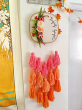 Load image into Gallery viewer, Flower Square Tassle Dreamcatcher
